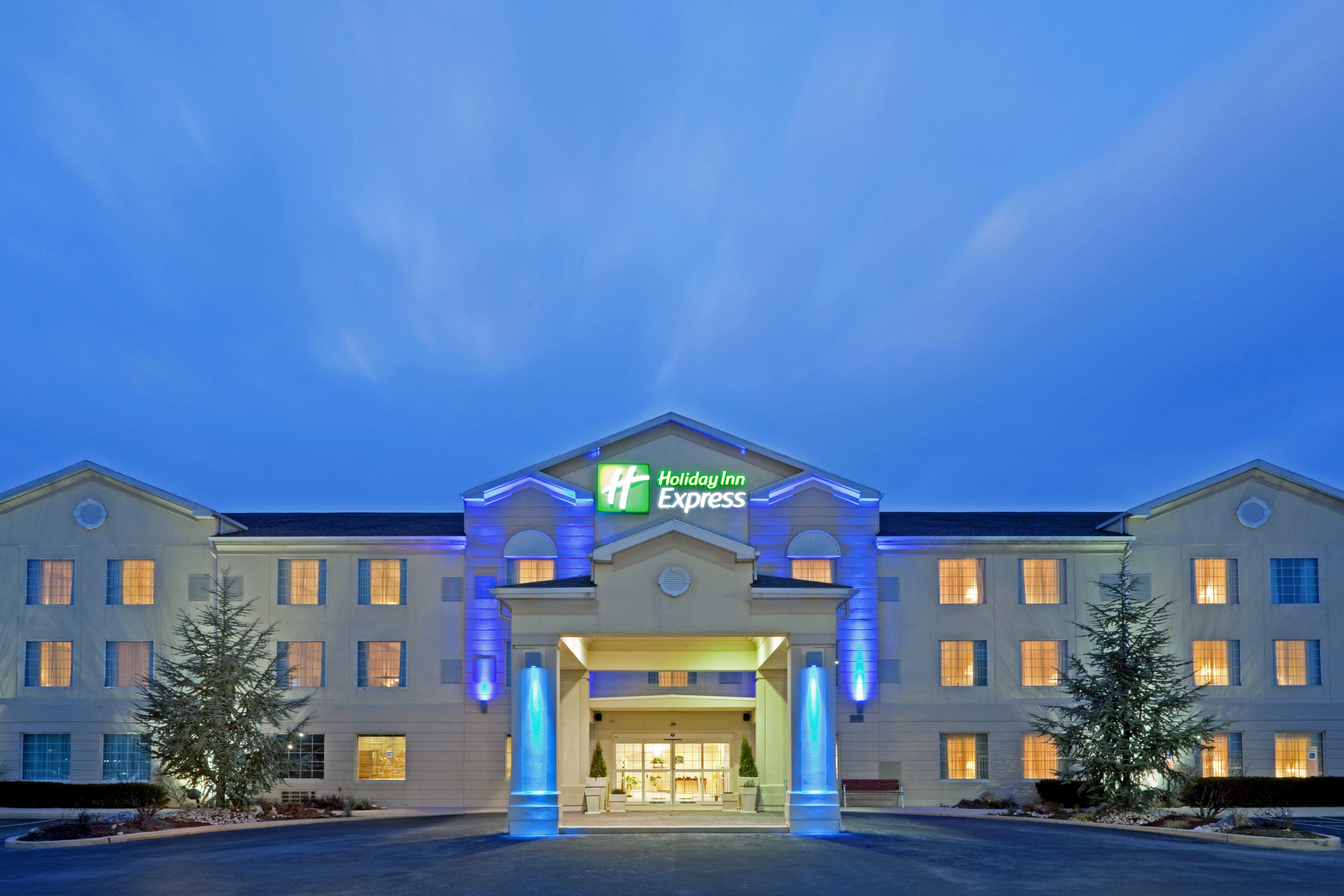 Holiday Inn Express Hotel & Suites Reading, An Ihg Hotel Esterno foto